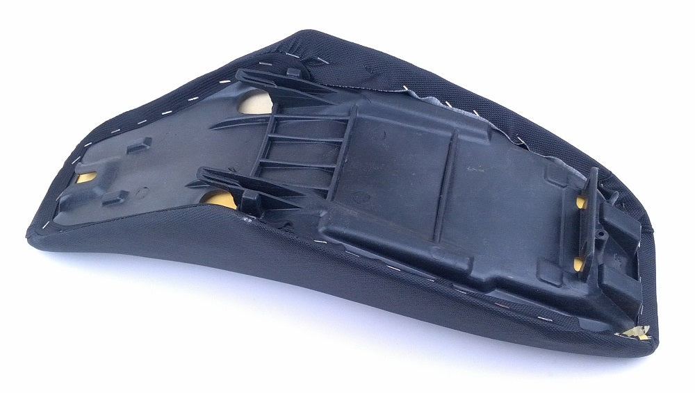 Seat, CRF70